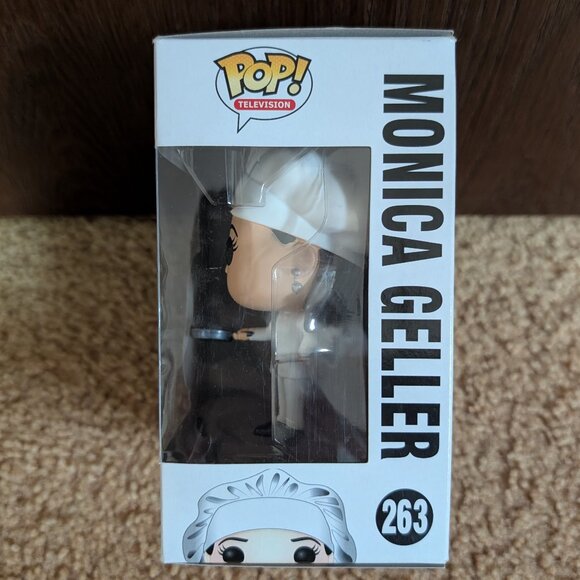 Monica Geller-Friends Funko 263 NIB - Picture 4 of 5